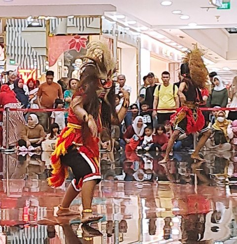Reog Ponorogo Tirto Kusumo