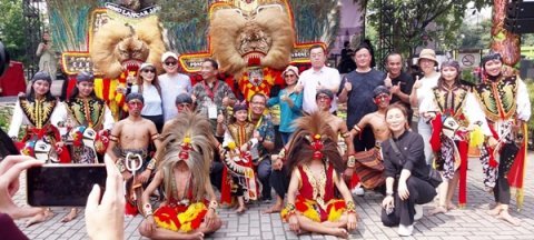 Reog Ponorogo Aji Suromenggolo