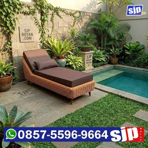 jual sunbed sun lounger kursi santai kolam renang rotan sintetis sunbed rattan syrntetic